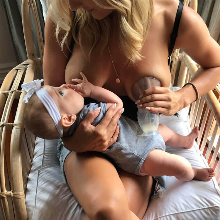 haakaa breastfeeding